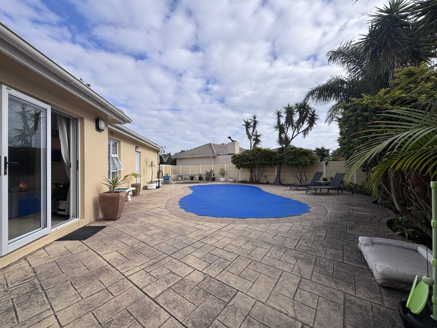 To Let 3 Bedroom Property for Rent in Sunningdale Western Cape